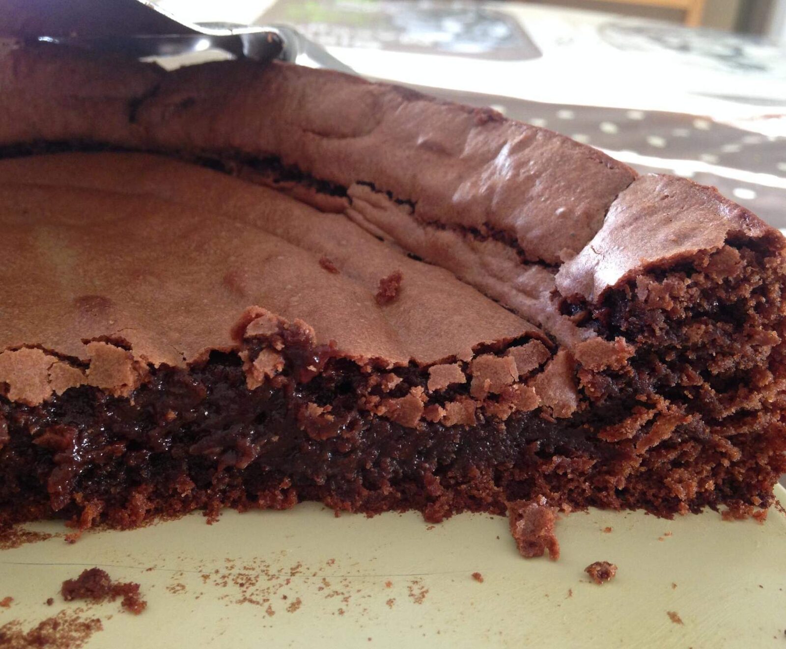 Gateau au chocolat croquant, fondant et simple