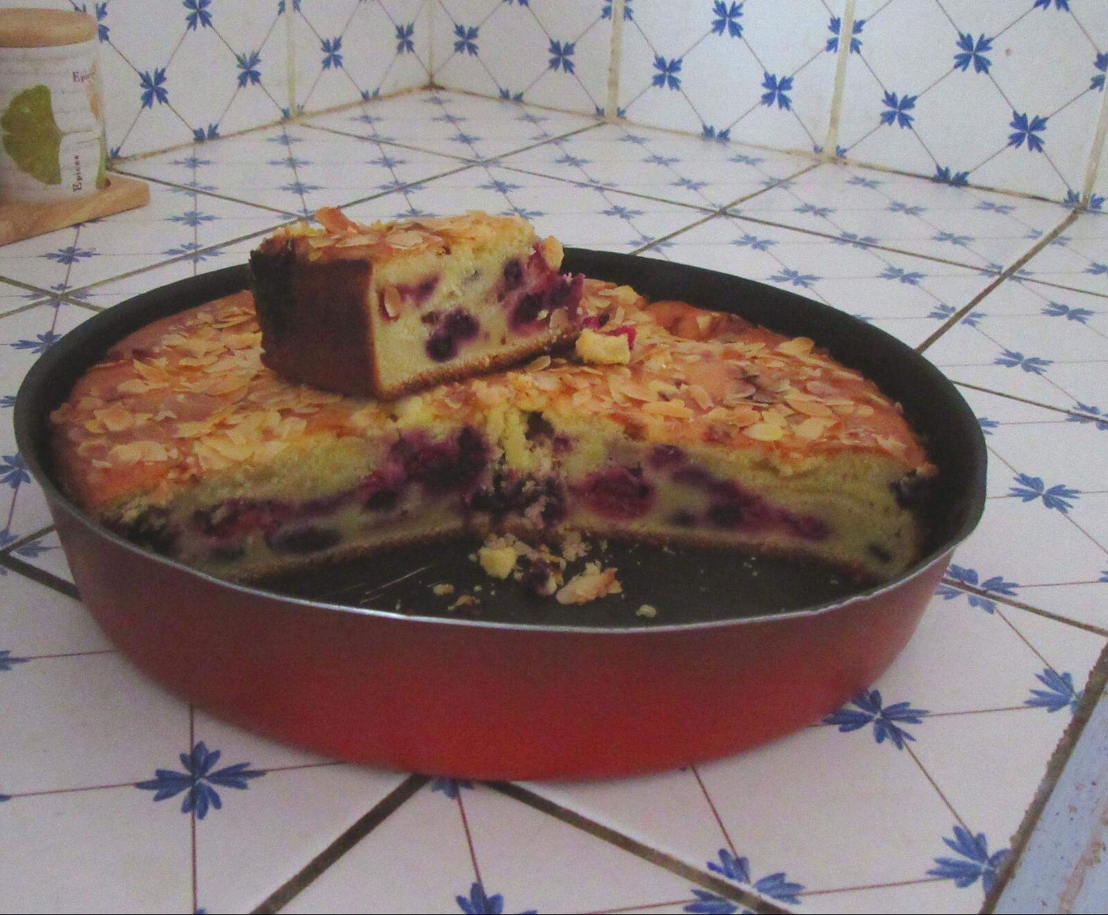 Gateau aux fruits rouges et amandes