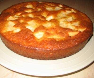 Gateau aux pommes .