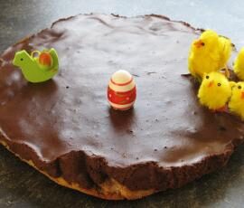 Gâteau croquant fondant de Pâques