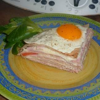 Gâteau de galettes en croque-madame