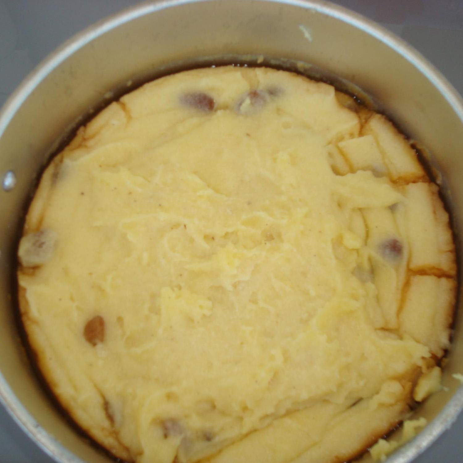 Gâteau de semoule aux raisins secs