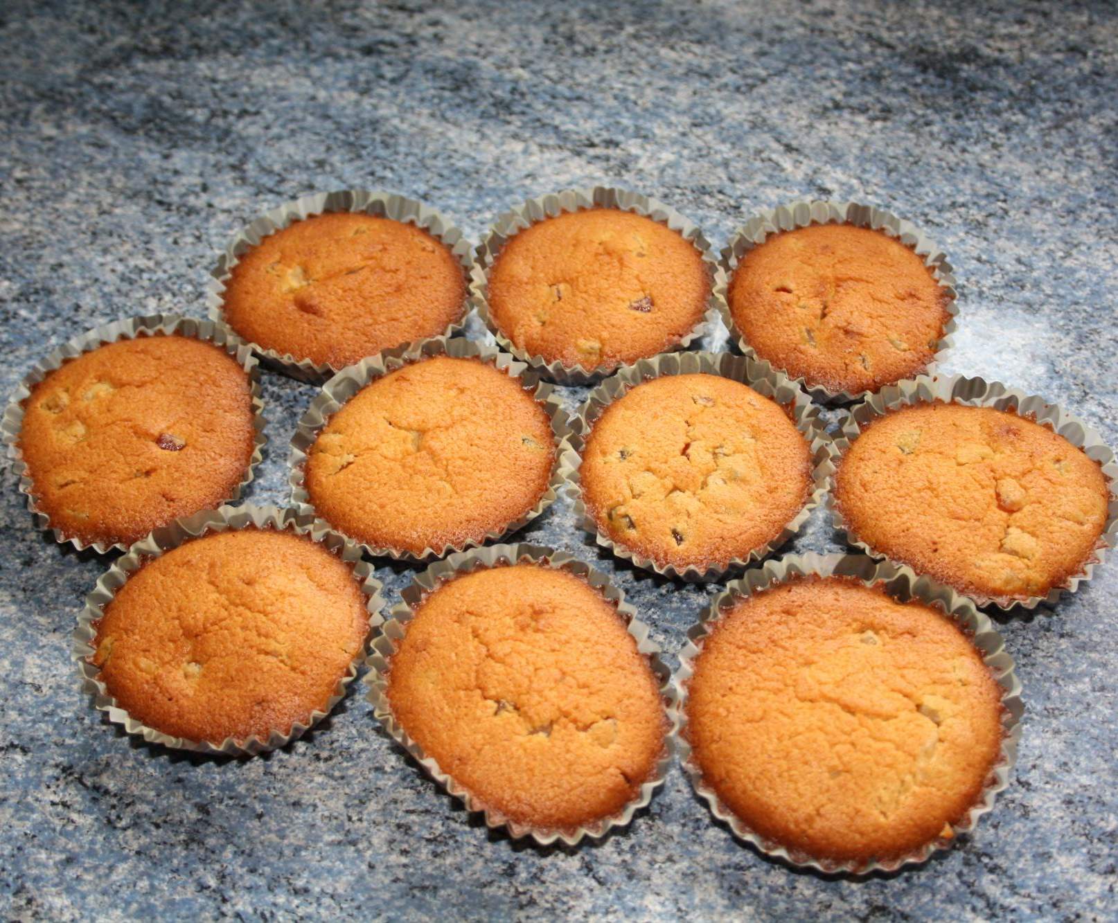 GATEAUX SAVOUREUX AUX FRUITS CONFITS