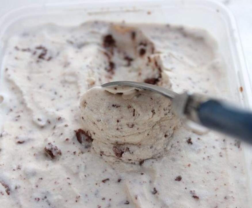 glace au yaourt et aux cookies