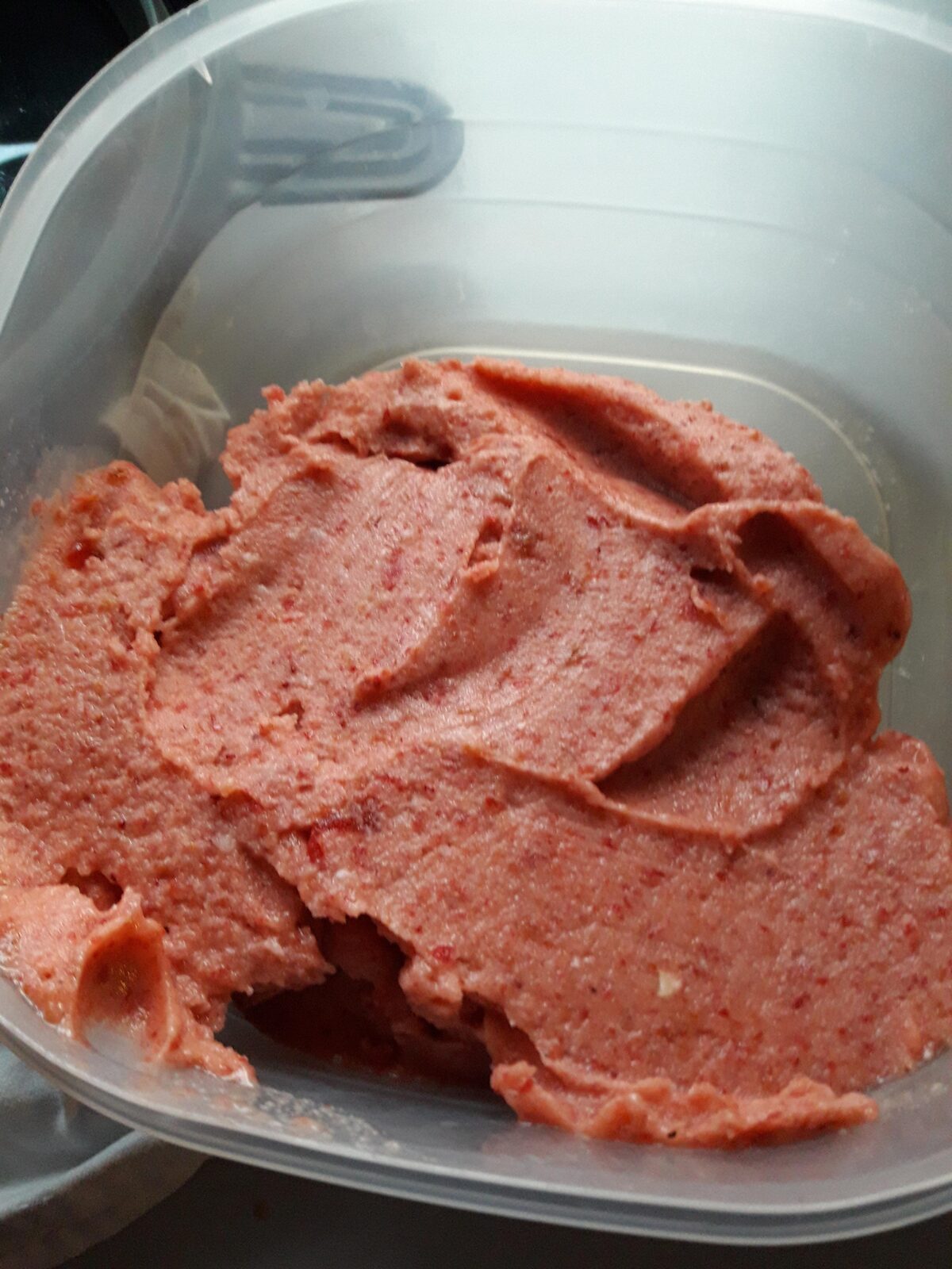 Glace cerise-fraise