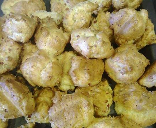 Gougères aux lardons