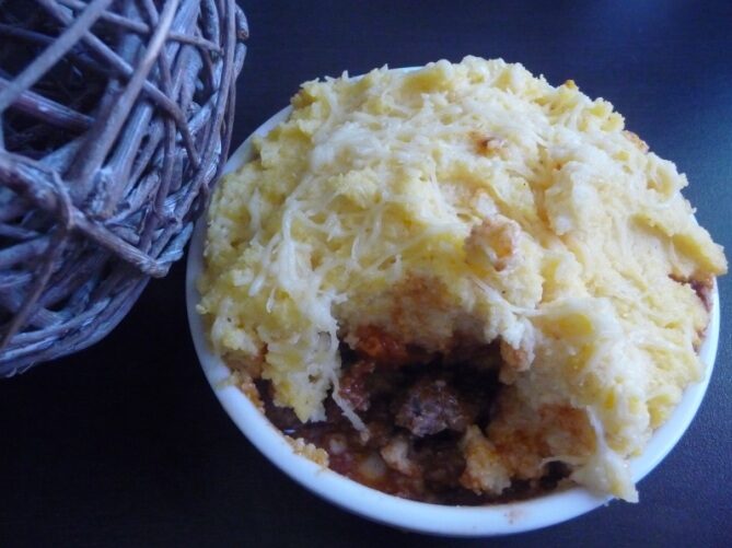 Gratin de boeuf à la polenta et aux légumes