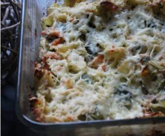 Gratin de pâtes, poireaux, saumon fumé et ricotta