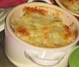 Gratin de purée de pomme de terre au Mont d'or