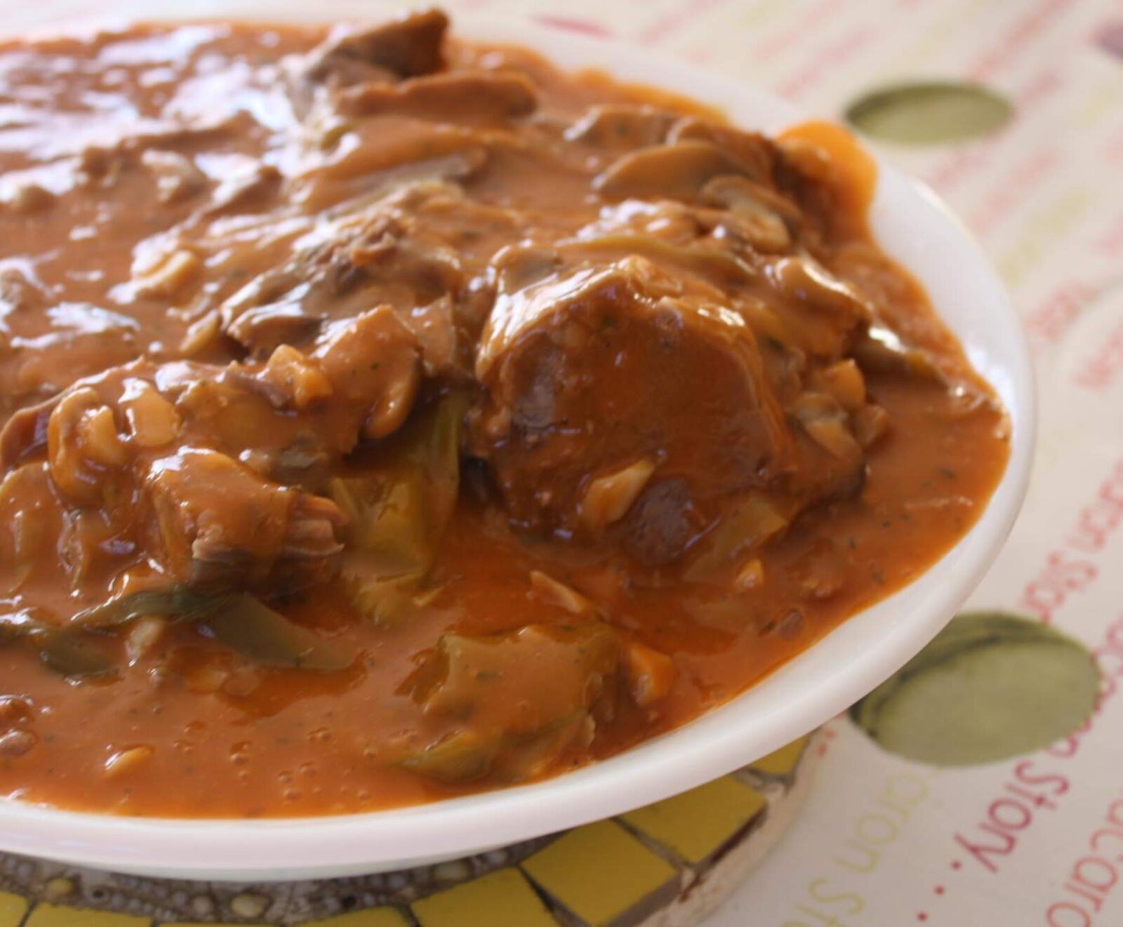 Langues de porc sauce madère