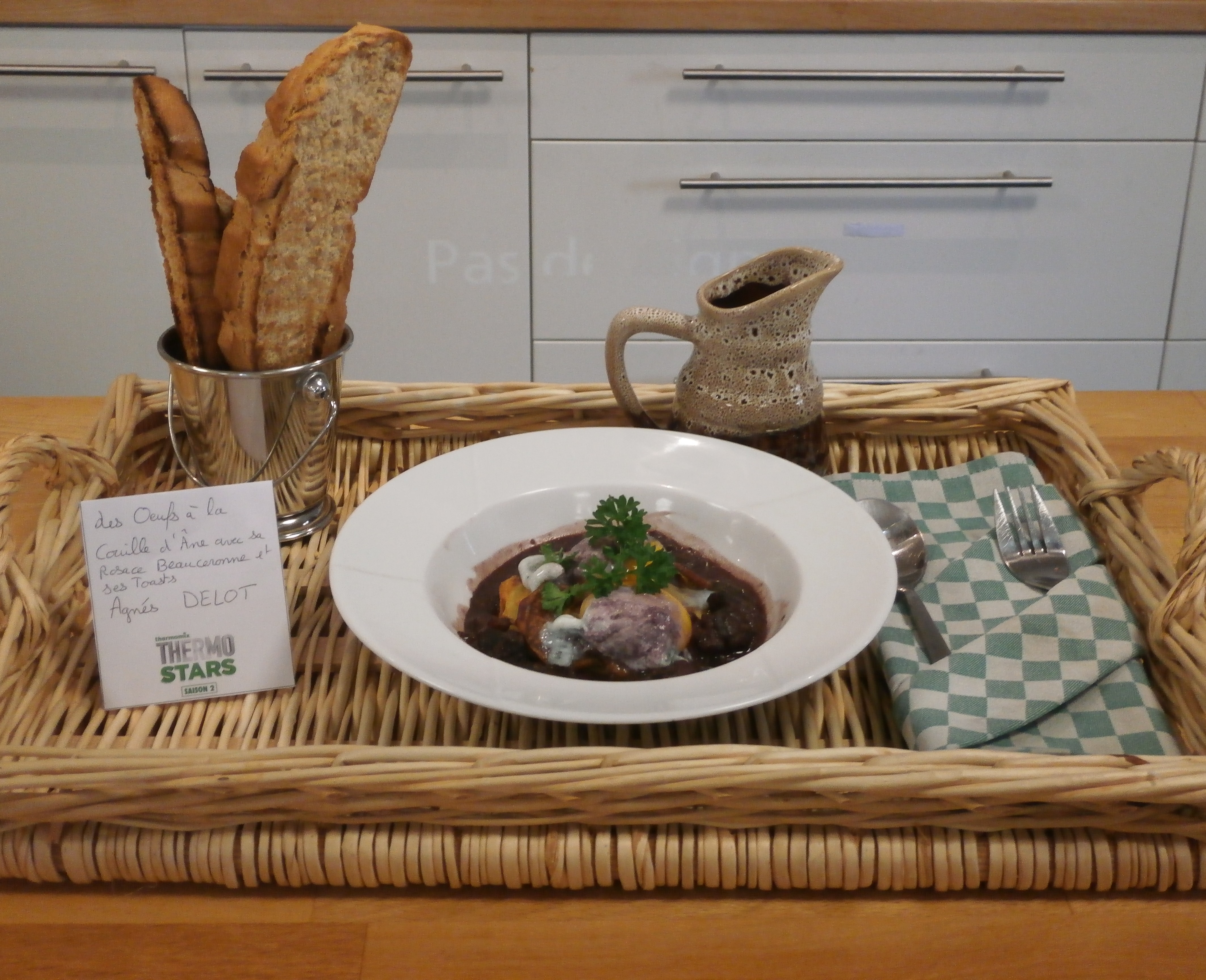 Les œufs à la couille d'âne avec sa rosace beauceronne et ses toasts-Thermostars