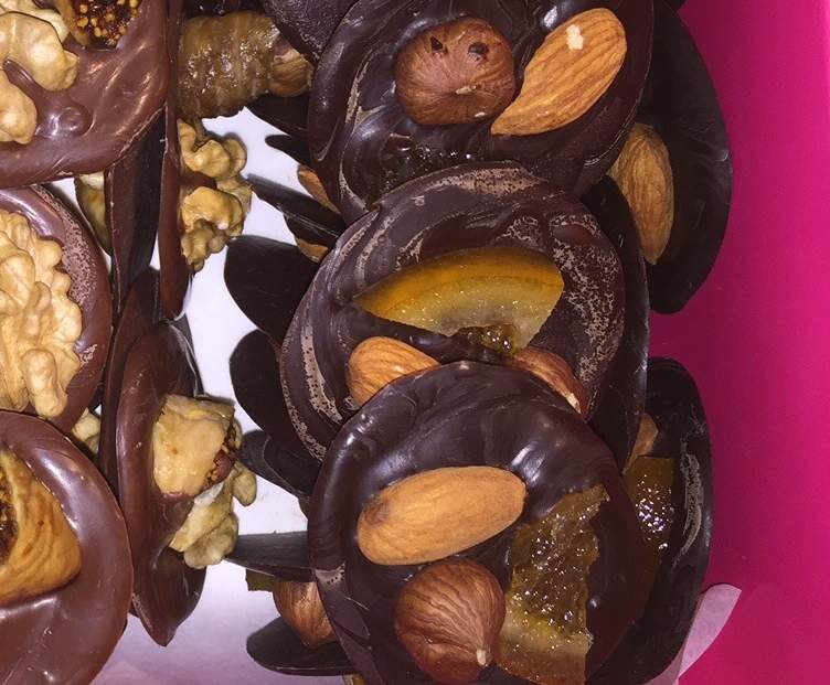 Mendiants provençaux au chocolat noir