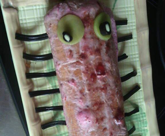 Mille-pattes façon roulé à la mousse de framboise