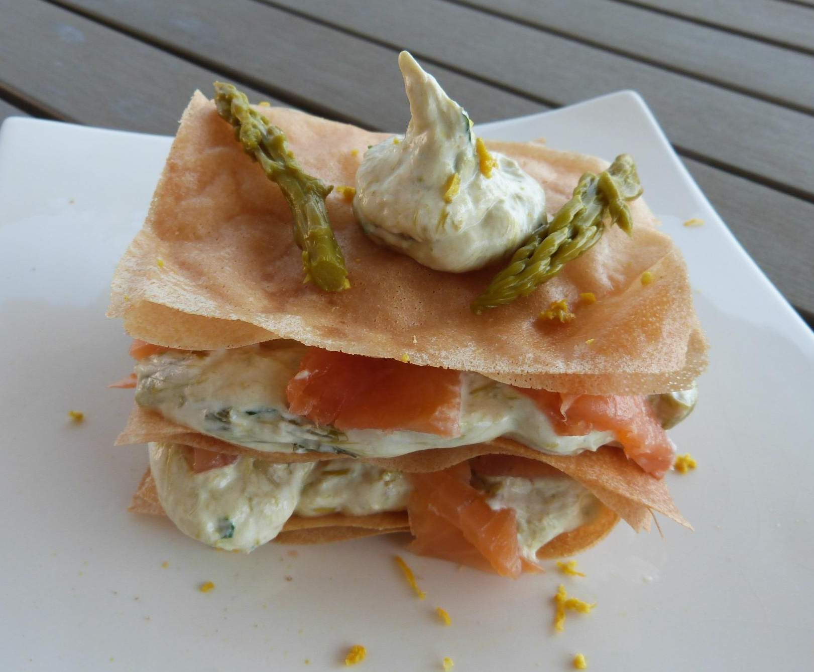 Millefeuilles asperges saumon
