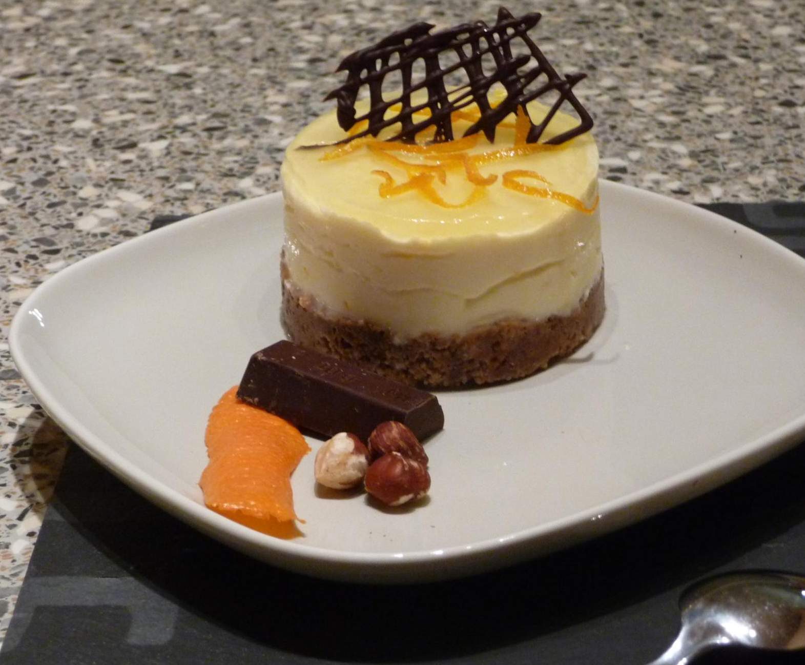 MINI CHEESECAKE ORANGE ET SON CROQUANT CHOCO NOISETTES