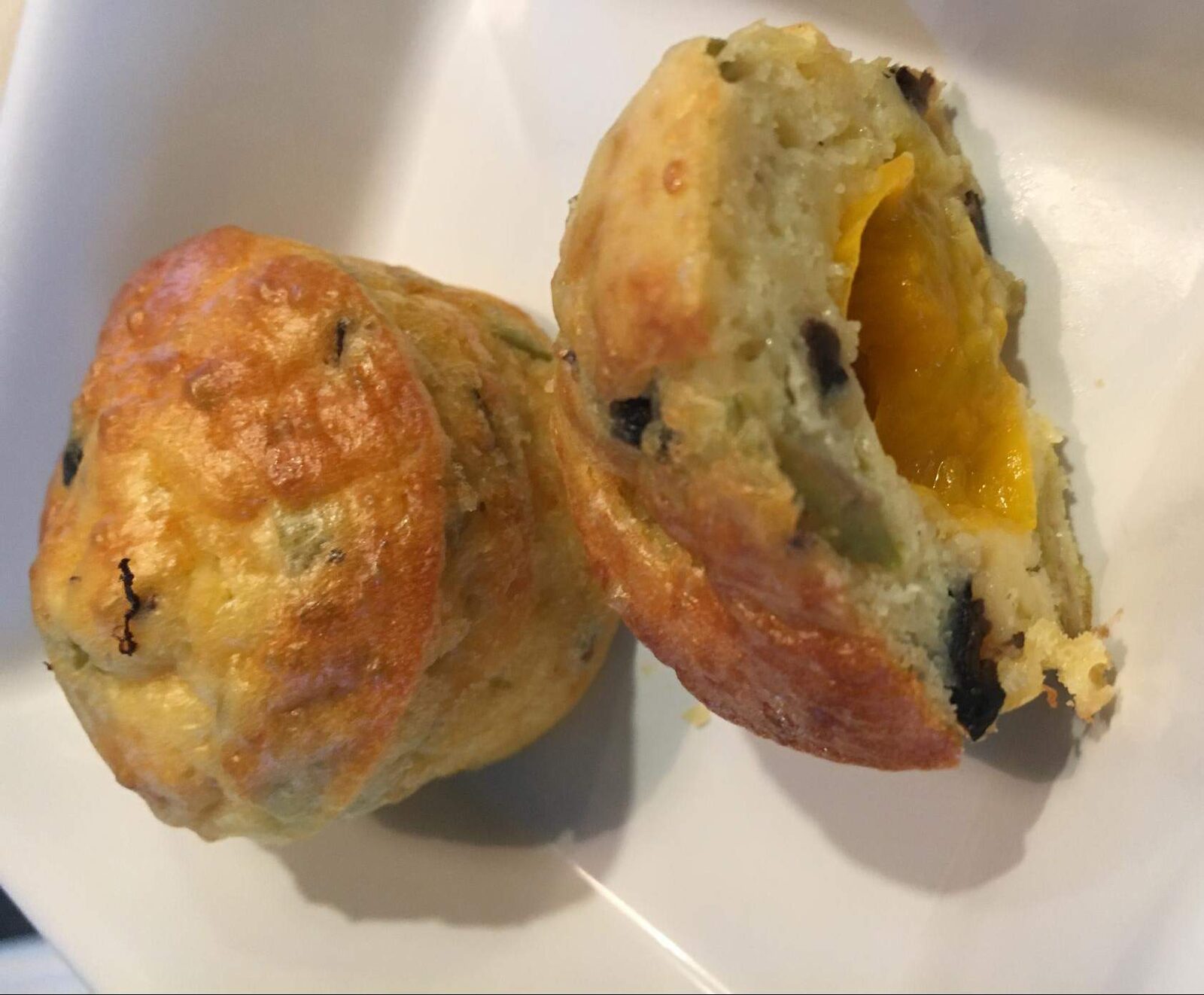 Mini-muffins aux olives light et moelleux