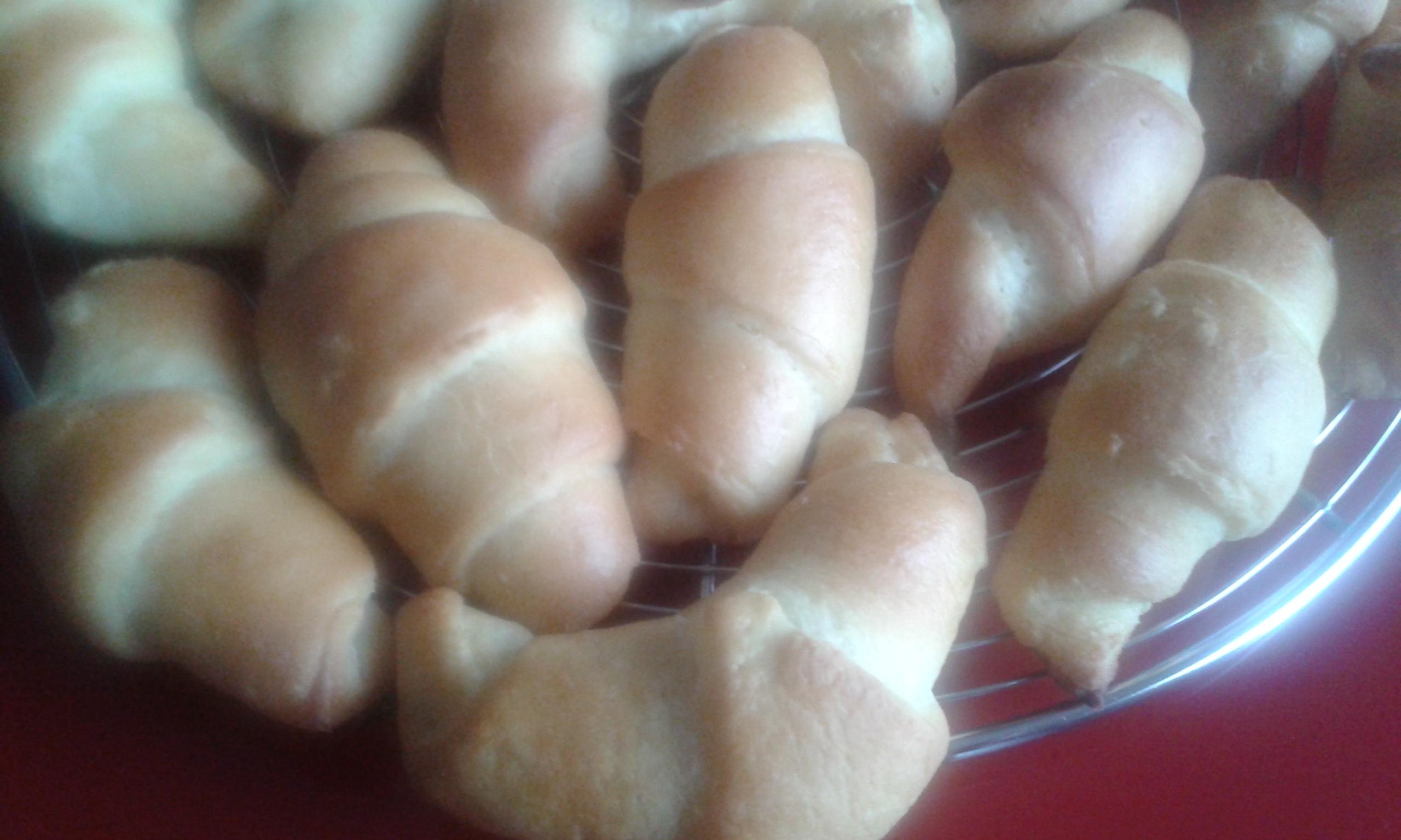 Minis croissants au lait concentré