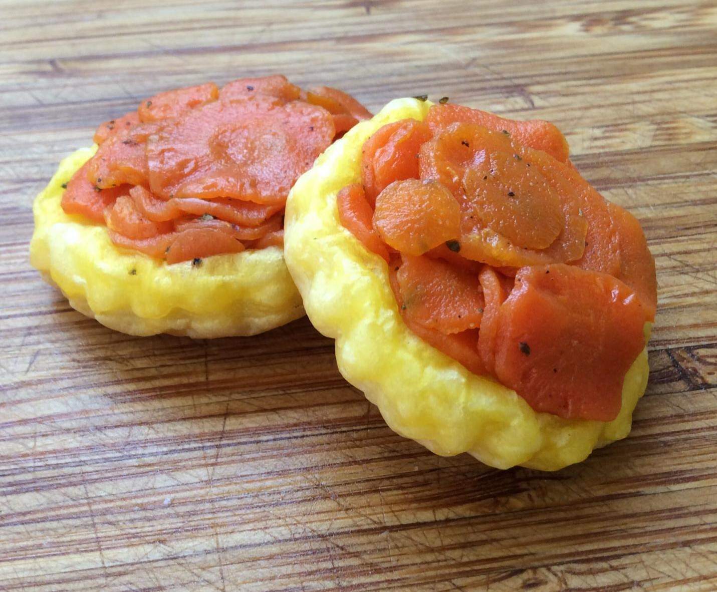 Minis tartes tatin salée carotte, miel, romarin