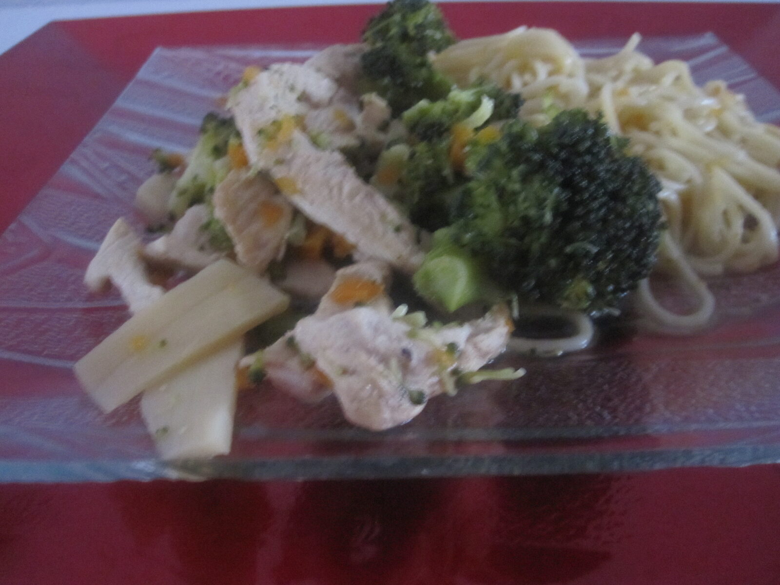 Nouilles sautées au brocolis