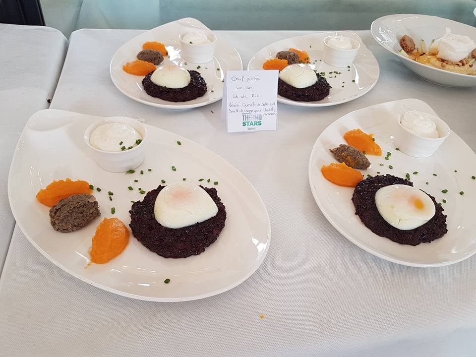 Oeufs poches sur son lit de riz vénéré Quenelles de butternut Duxelle de champignons Chantilly parmesan