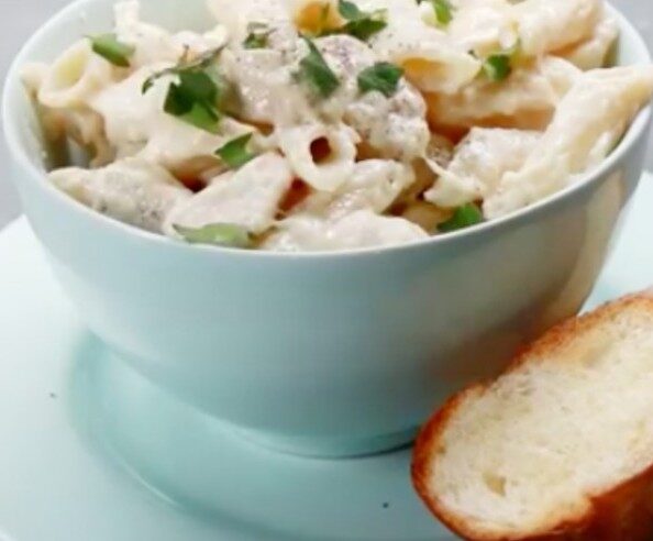 One-Pot Pasta Poulet & Crème