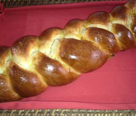 Pain au lait tressé