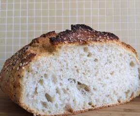 pain cocotte croustillant à la mie aérée.