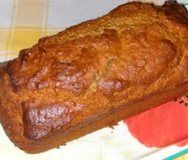 Pain d'épices aux noisettes et aux figues