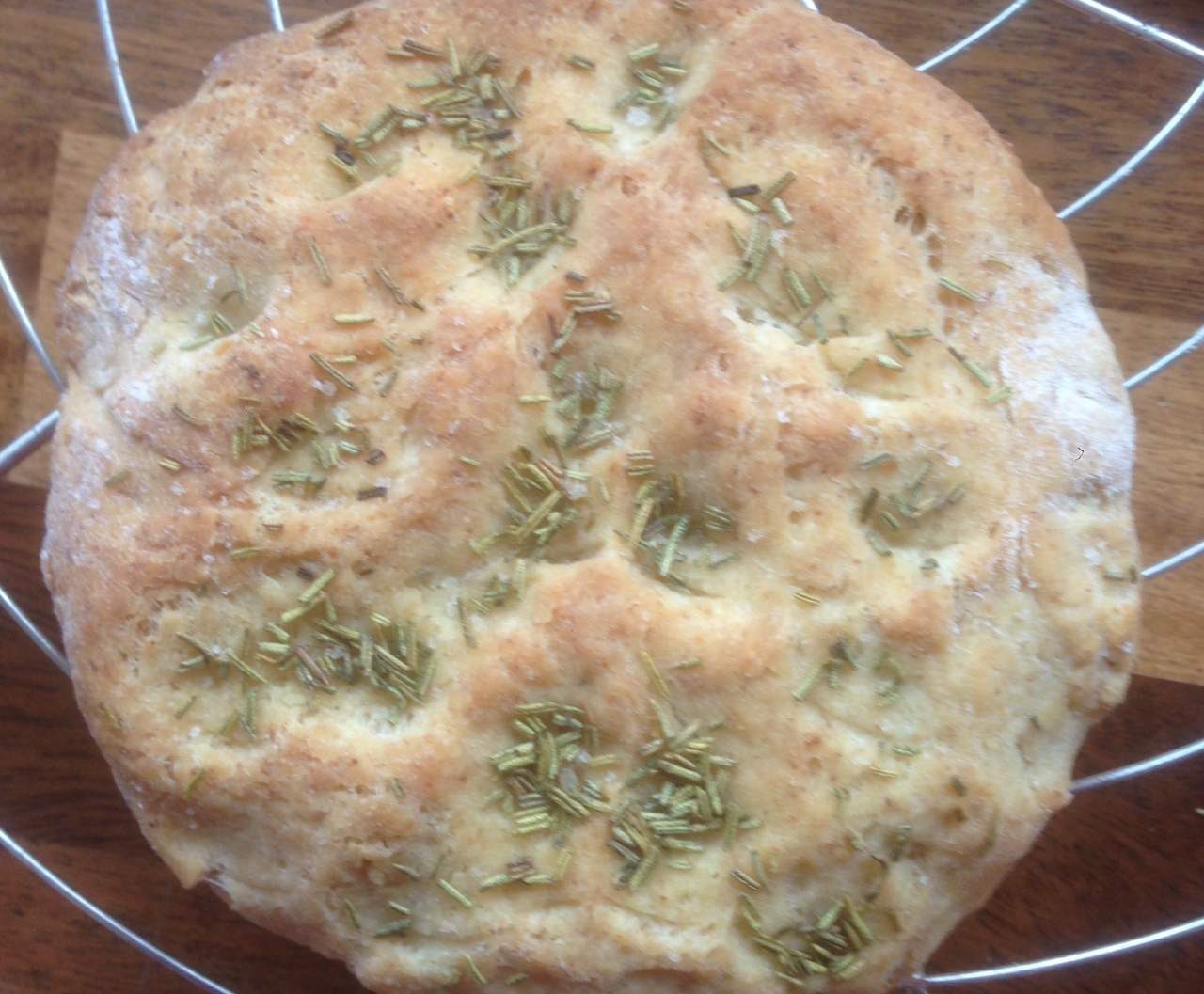 Pains italiens au romarin prêts en 1 heure.