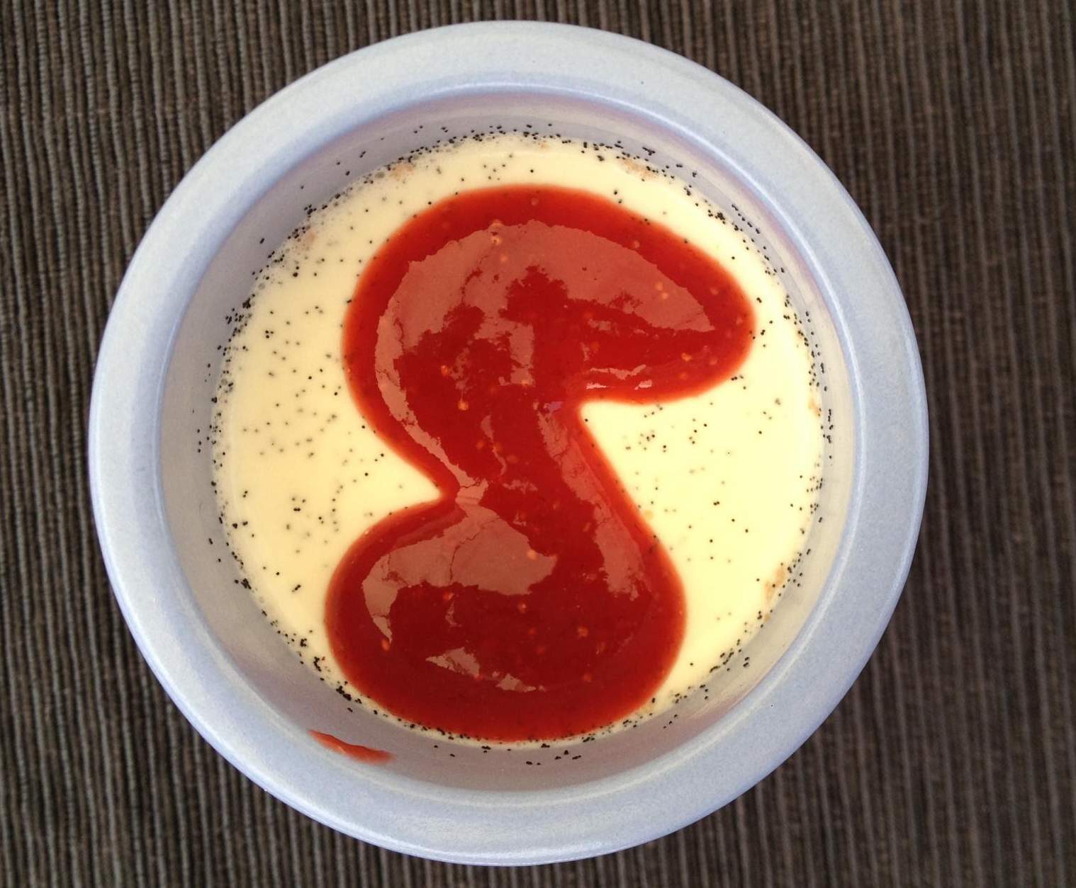 Panacotta et son coulis de fraise