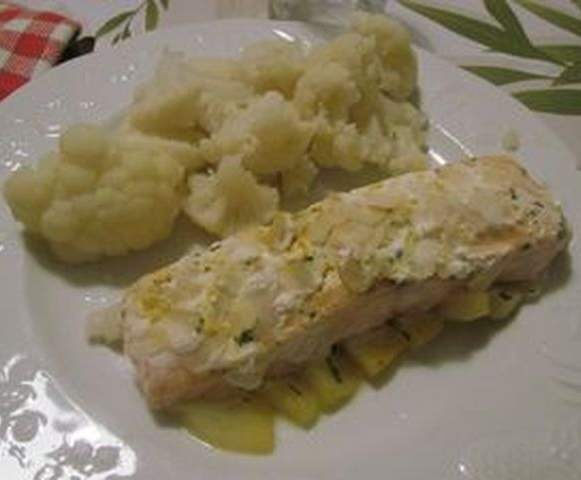 Papillote de saumon aux pommes et curry