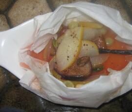 Papillotes de fruits d'automne frais et secs