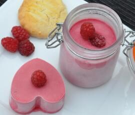 Parfait glacé aux framboises