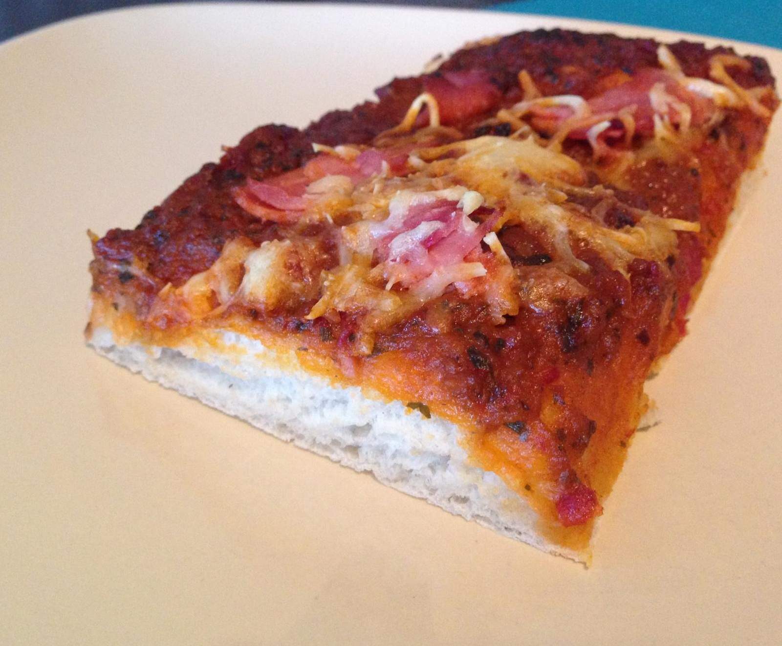 Pâte à pizza épaisse