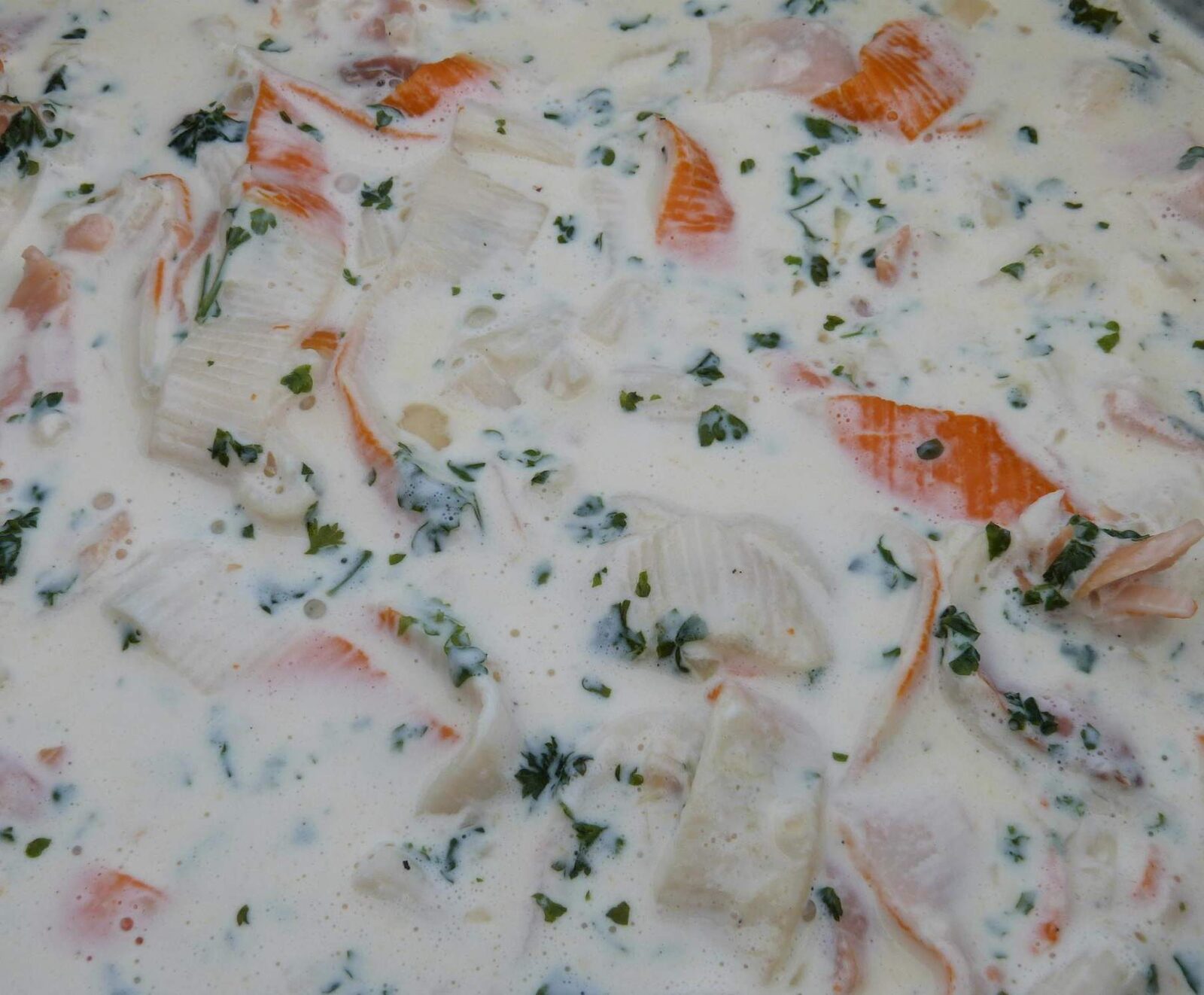 Pâtes au surimi et saumon fumé