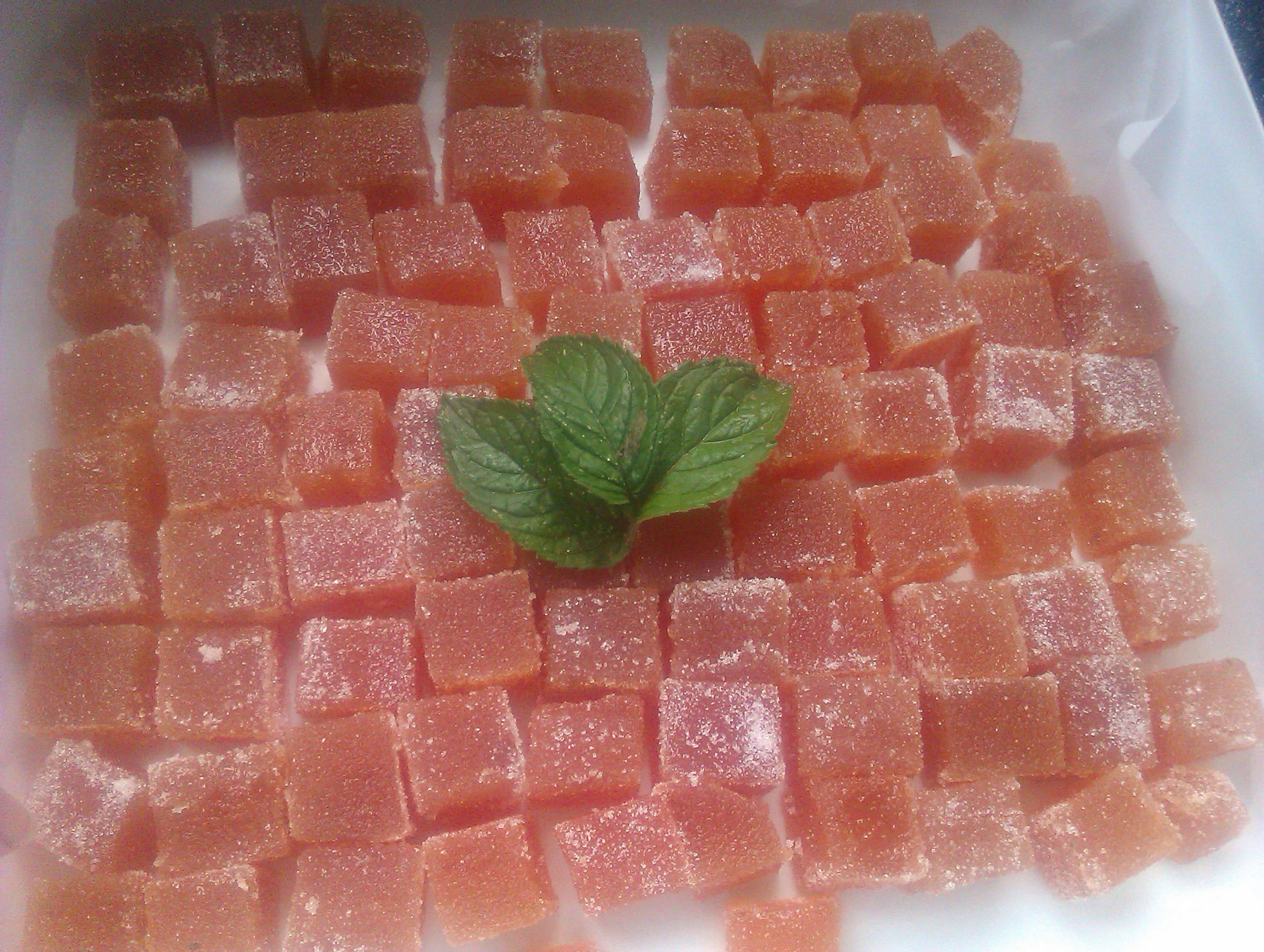 Pâtes de fruits à la nectarine et menthe