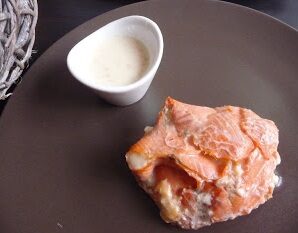 Paupiettes de saumon fumé au cabillaud, sauce miel / moutarde
