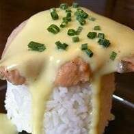 Pavé de saumon riz sauce hollandaise pour 2 personnes