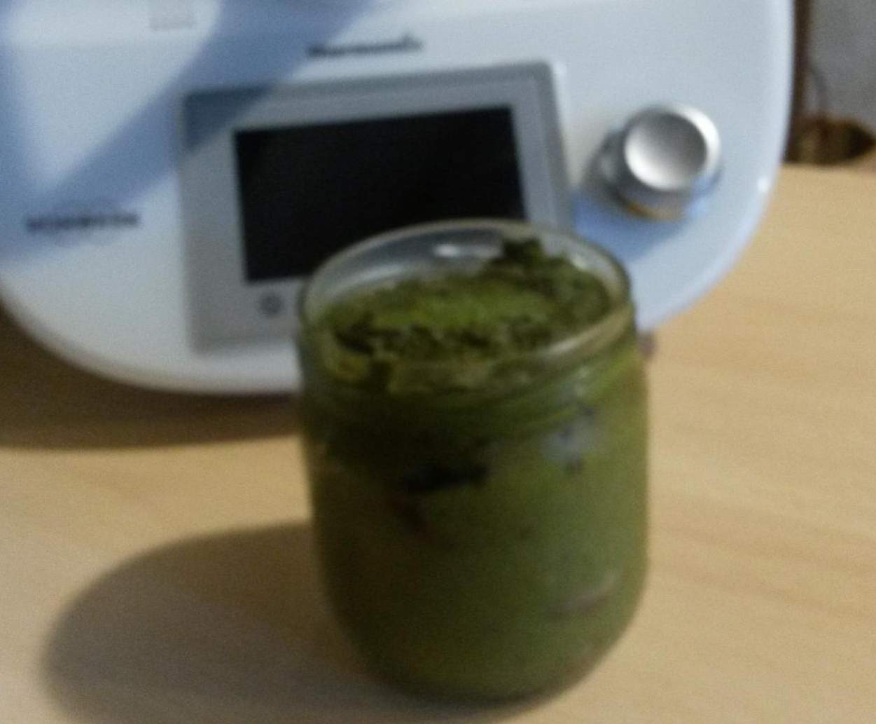 Pesto de fanes