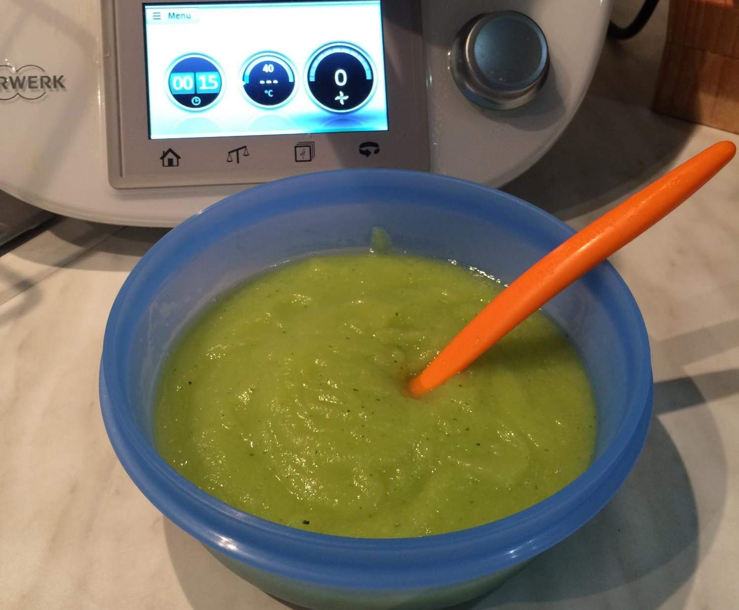 Petit pot purée courgette pour bébé