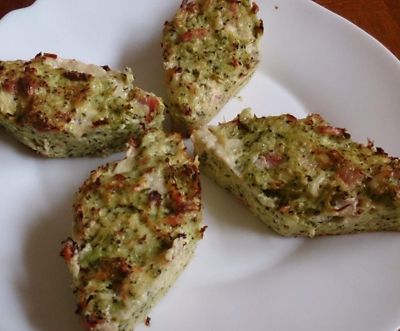 Petits flans de brocolis aux lardons fumés