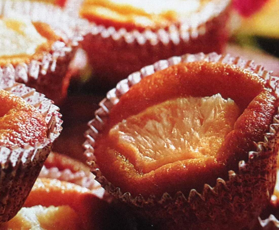 petits fours aux amandes, au miel et ananas