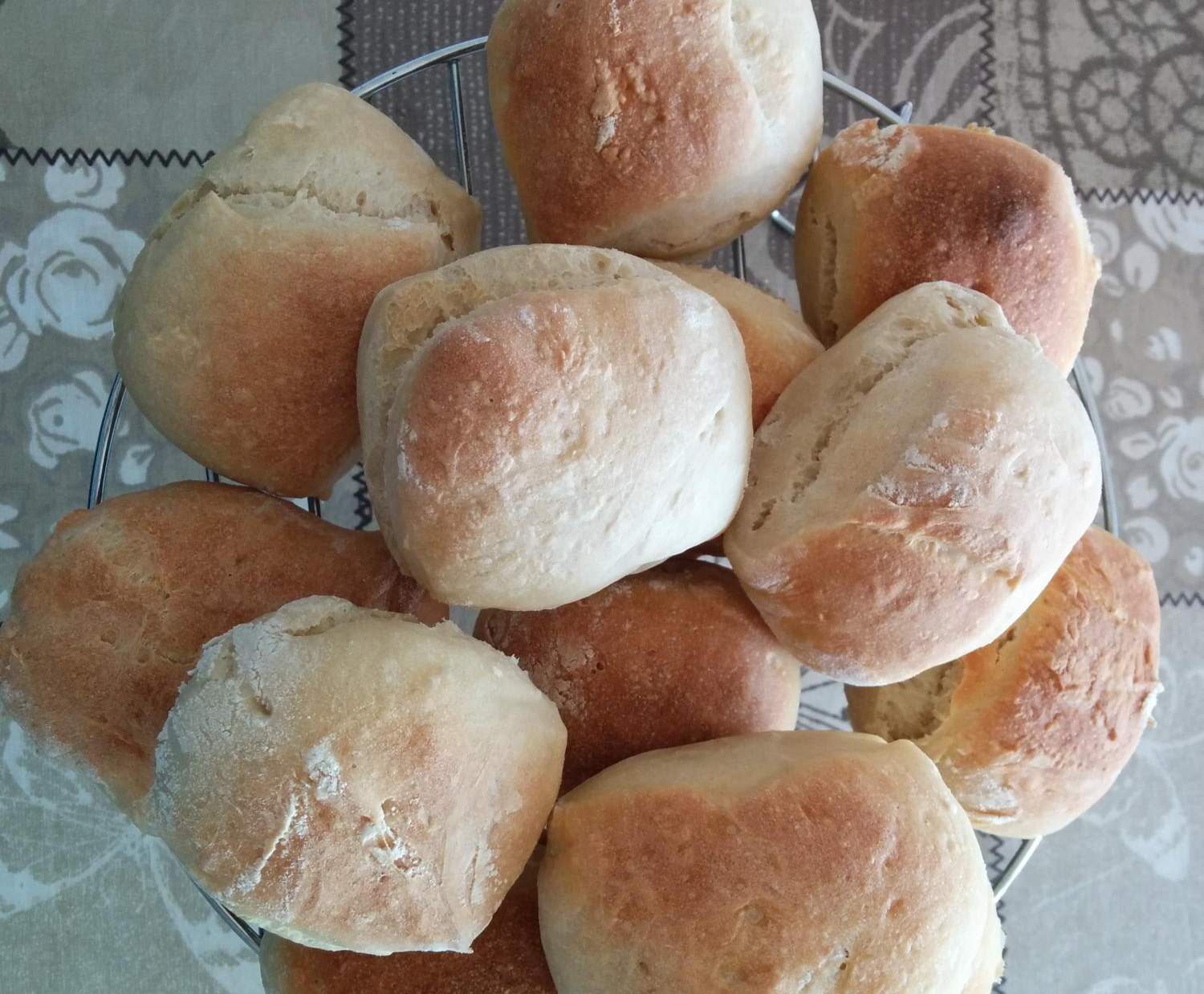 Petits pains blancs comme au restaurant !