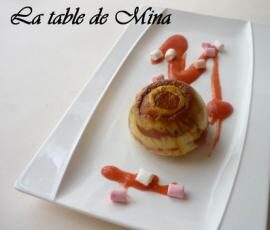 Pommes fourrées aux biscuits roses à la vapeur