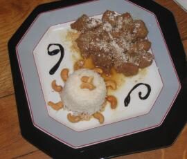 Porc caramel-coco-cajou