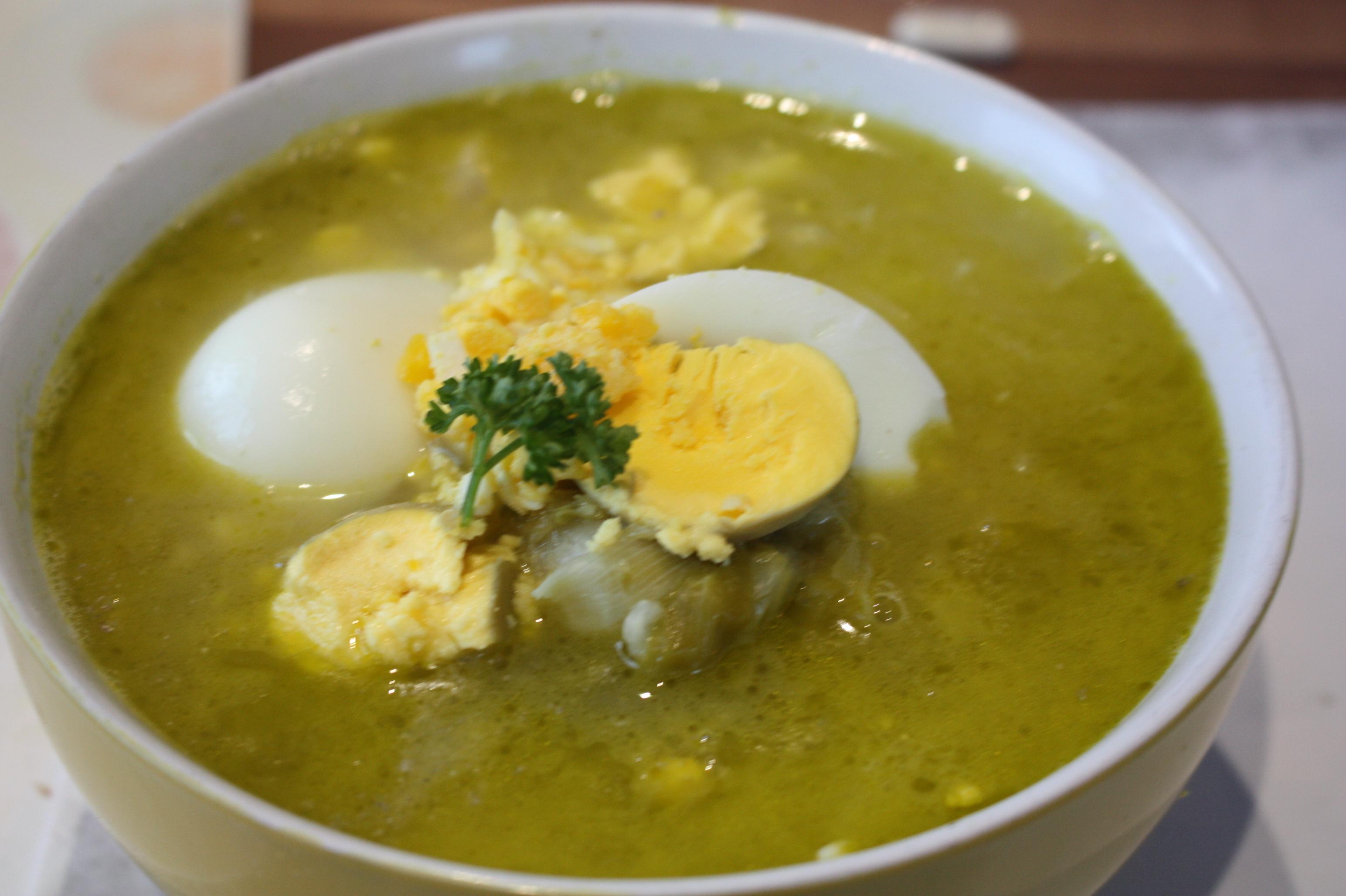 Potage de poireaux aux oeufs dur