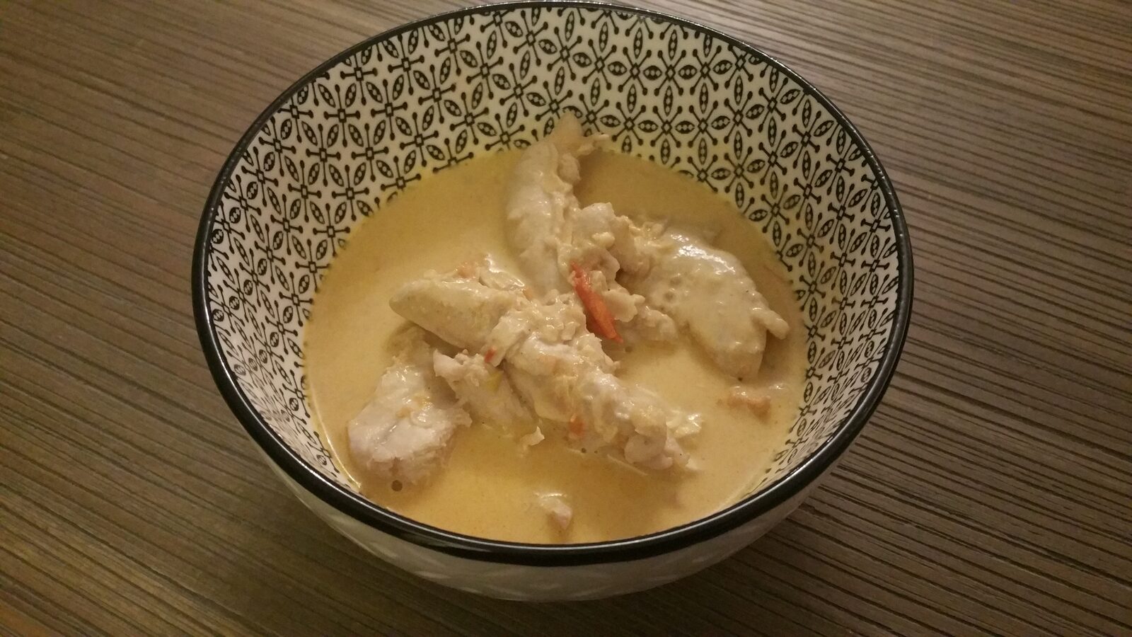 Poulet au curry et lait de coco