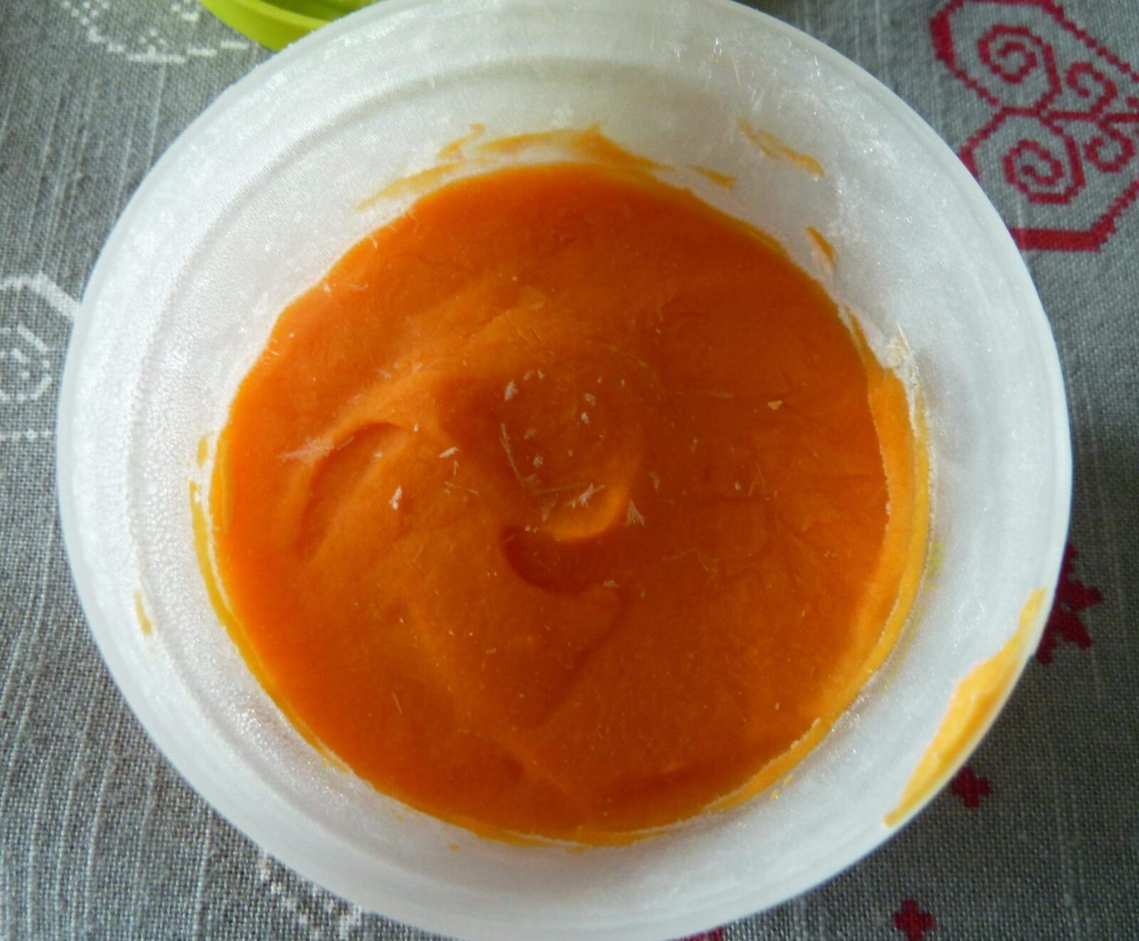 premier petit pot bébé purée de patates douces dès 4 mois