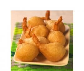 Queues de crevettes en beignet, crème de crustacés