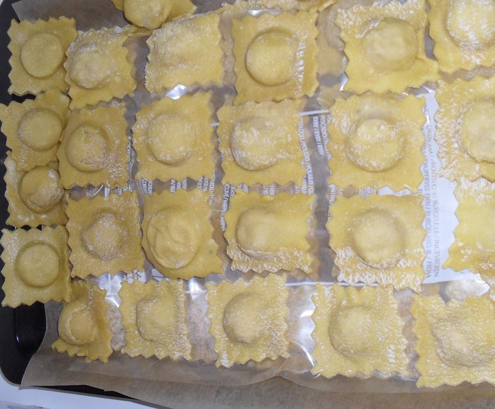 Raviolis au Bleu de Bresse et jambon blanc